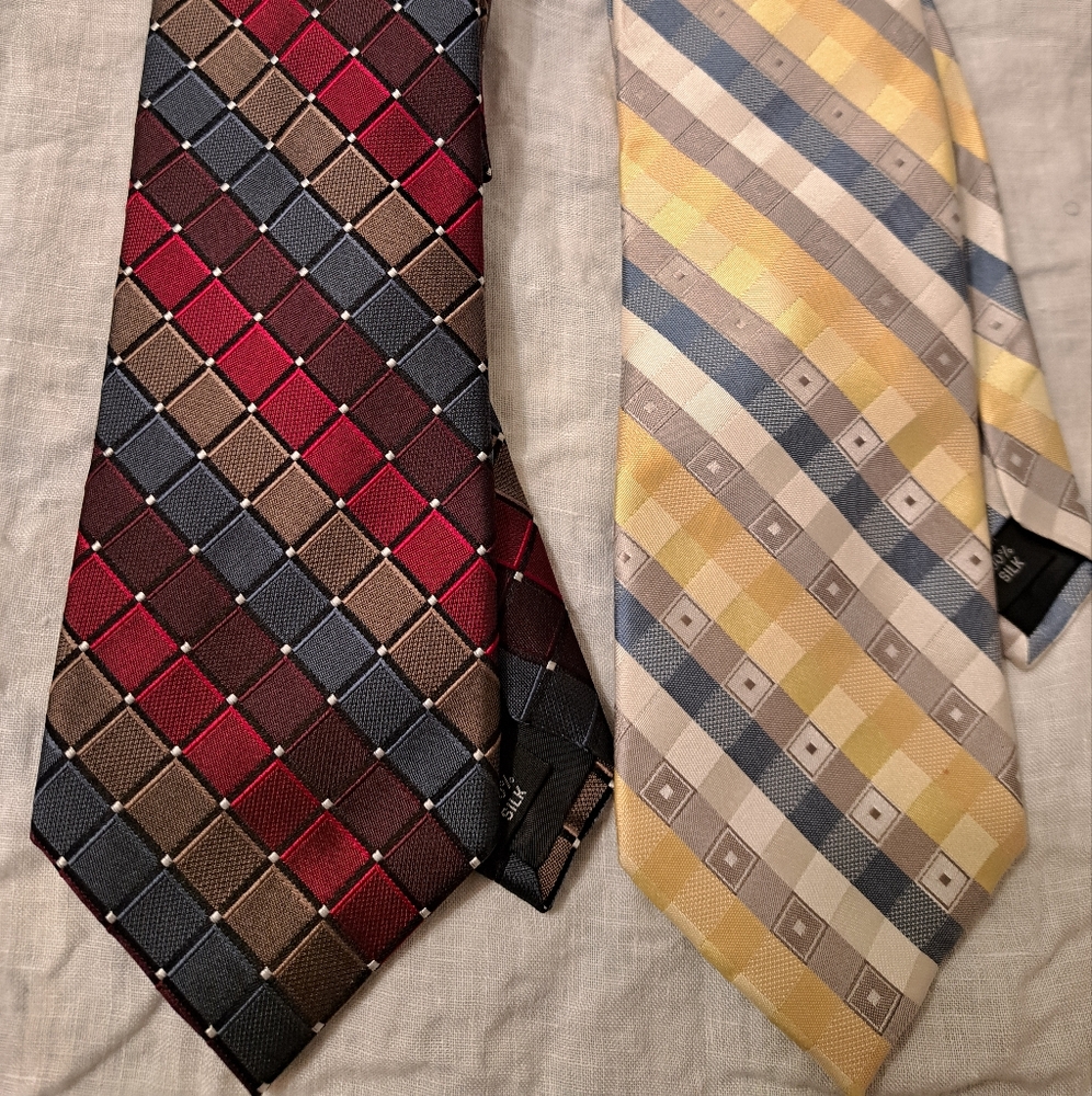 Pair of Kenneth Cole Reaction 100% Silk Tie